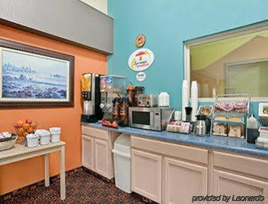 Super 8 By Wyndham Belleville St. Louis Area Exterior photo
